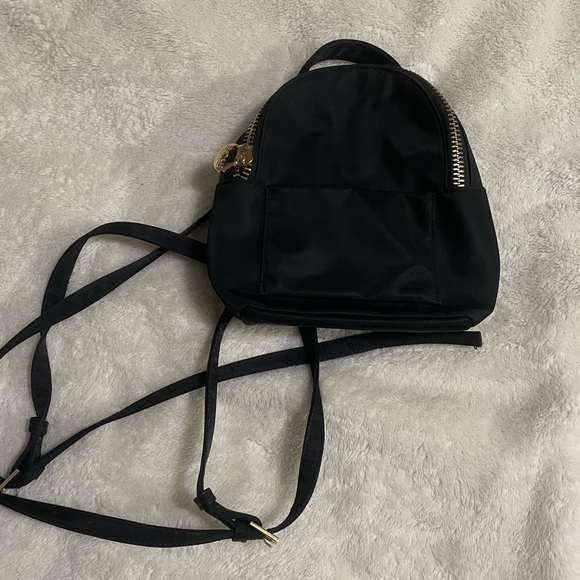 patagonia black hole 25l travel pack related_to_112283 Settlement Backpack | Sporting Color:Burgundy Red The main compartment of